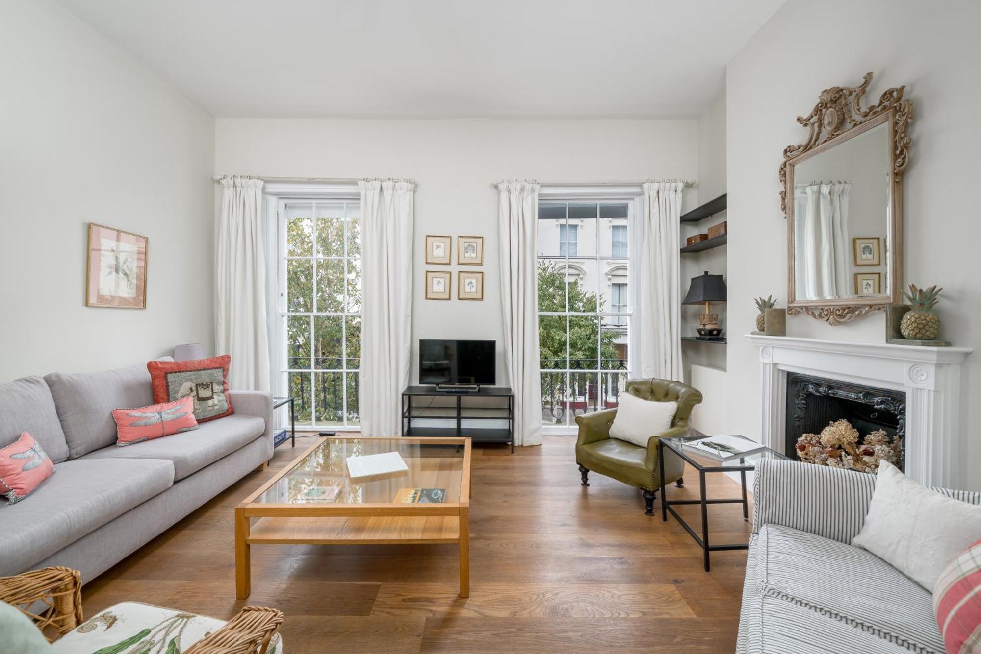 Апартаменты Spacious Flat Near Victoria And Warwick Square